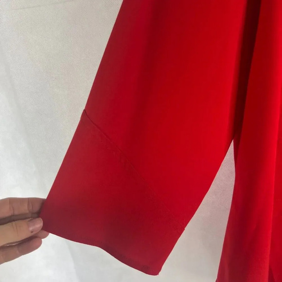 Kathy Che Stretch‎ Power Red 1/2 Sleeve Tab Button Front Blouse Sz 14 - Picture 4 of 9